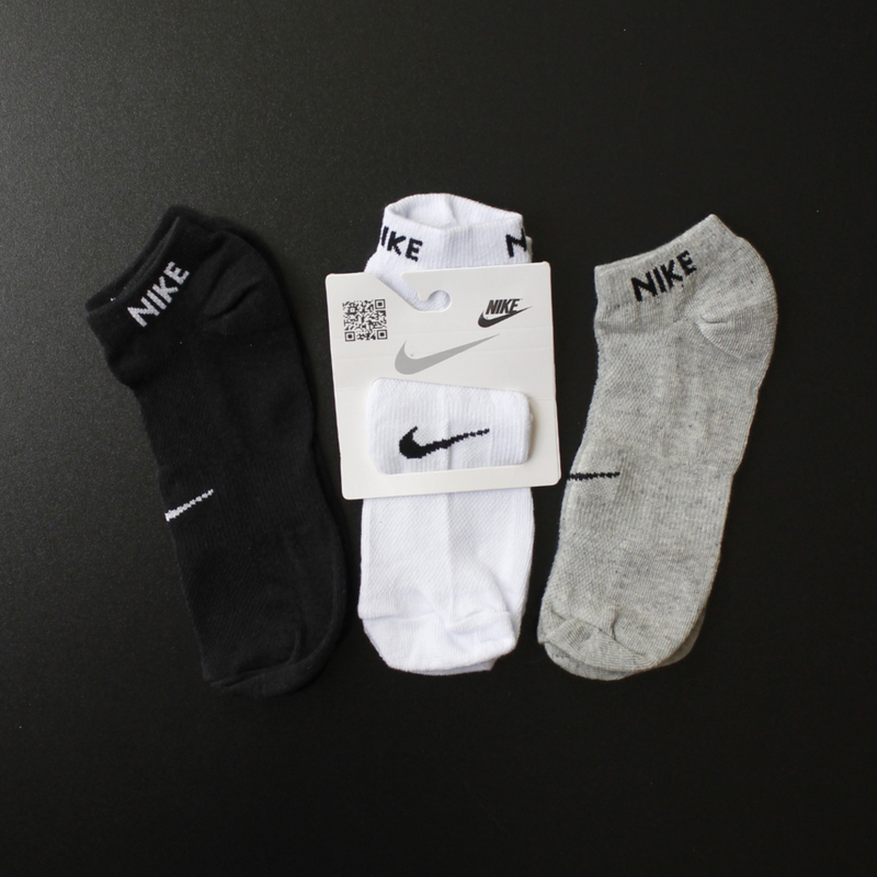 MEIA SOQUETE NIKE - 6 PARES - CORES VARIADAS